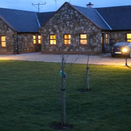 Riverbend Lodge B & B 우그테라드 외부 사진