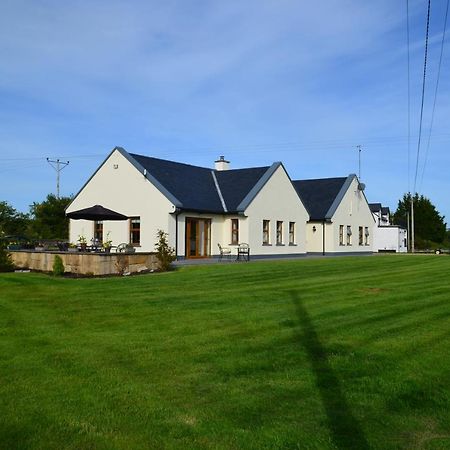 Riverbend Lodge B & B 우그테라드 외부 사진