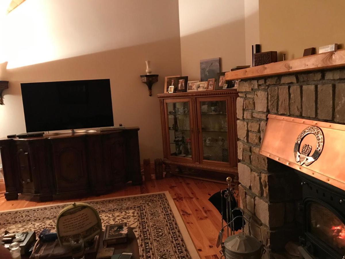 Riverbend Lodge B & B 우그테라드 외부 사진
