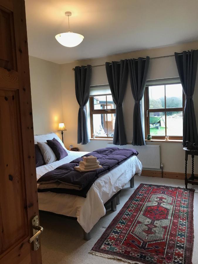 Riverbend Lodge B & B 우그테라드 외부 사진