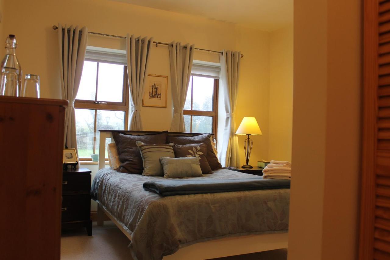 Riverbend Lodge B & B 우그테라드 외부 사진
