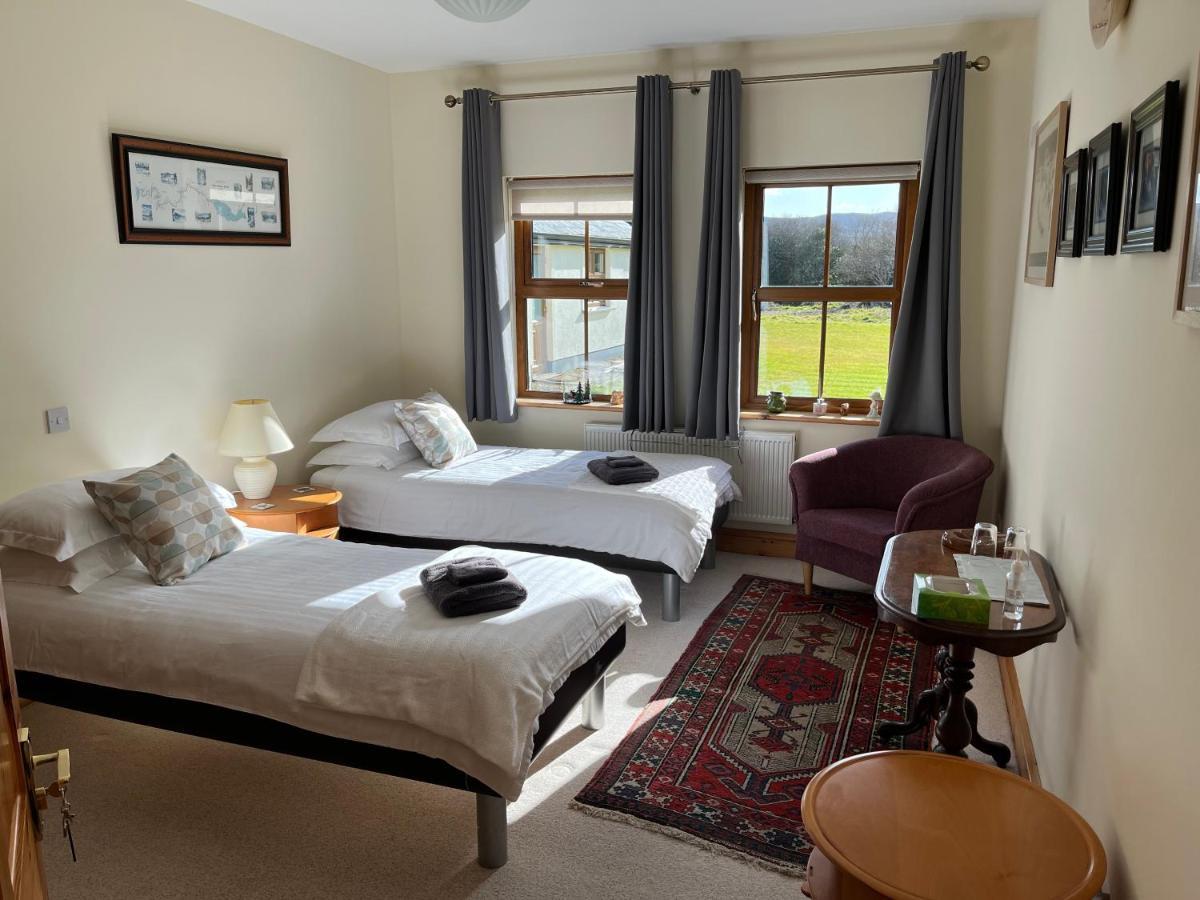 Riverbend Lodge B & B 우그테라드 외부 사진